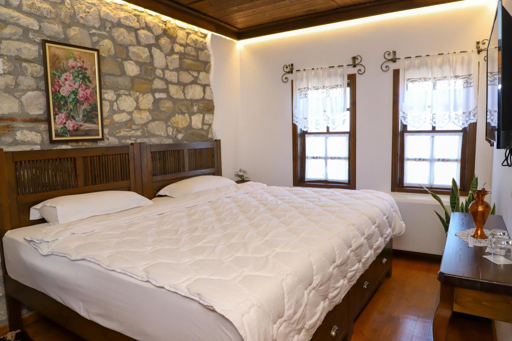 Villa Oda Tomori Berat Exterior foto